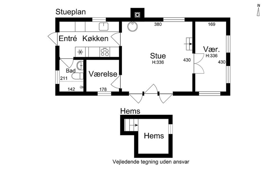 Summerhouse in Denmark with 463 sq ft of inside space. It has two small bedrooms plus a sleeping loft. | www.facebook.com/SmallHouseBliss
