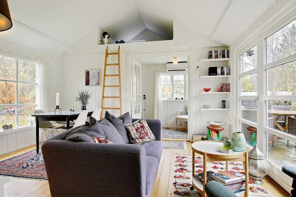 Summerhouse in Denmark with 463 sq ft of inside space. It has two small bedrooms plus a sleeping loft. | www.facebook.com/SmallHouseBliss