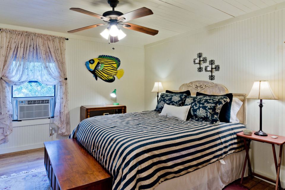 The "Tale Inn", a Southern-style one-bedroom cottage with pleasing proportions, welcoming front porch and authentic architectural details. | www.facebook.com/SmallHouseBliss